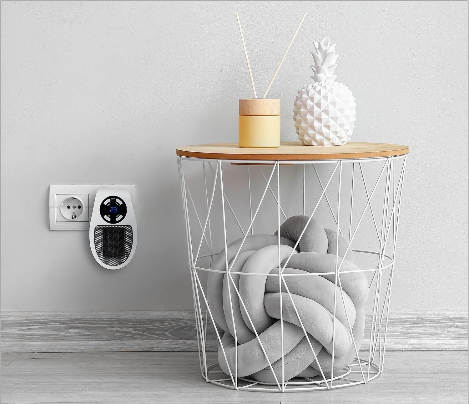 Jedinstveni mini električni grijač za utičnicu